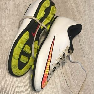Nike Soccer Shoes Outdoor Cleats Size 2 Nike Whie